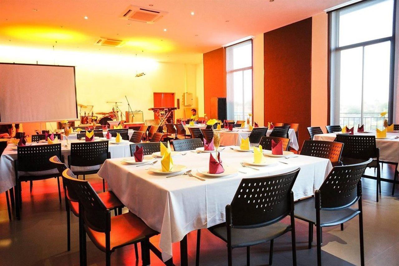 Tri-Shawa Resort Khlong Wan Exterior foto